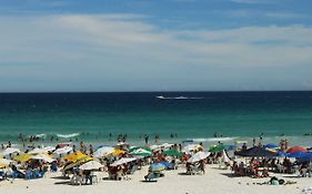 Apto confortável de 3 quartos-Cabo Frio